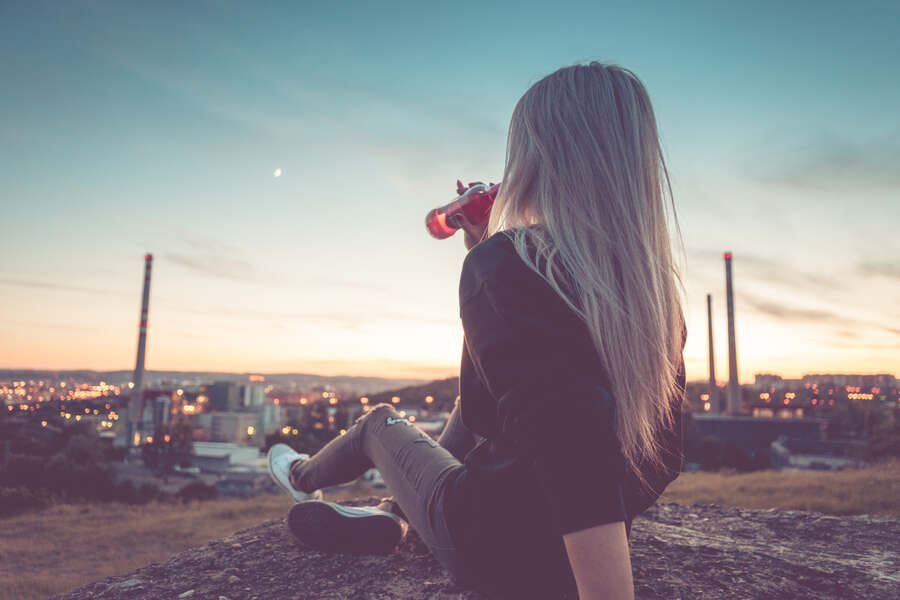 đ„€ Gewinne einen Coca-Cola Jahresvorrat! đ„ Teile die Chance mit deinen Freunden! Coca-Cola Jahresvorrat: Deine Chance auf 365 Tage Erfrischung!